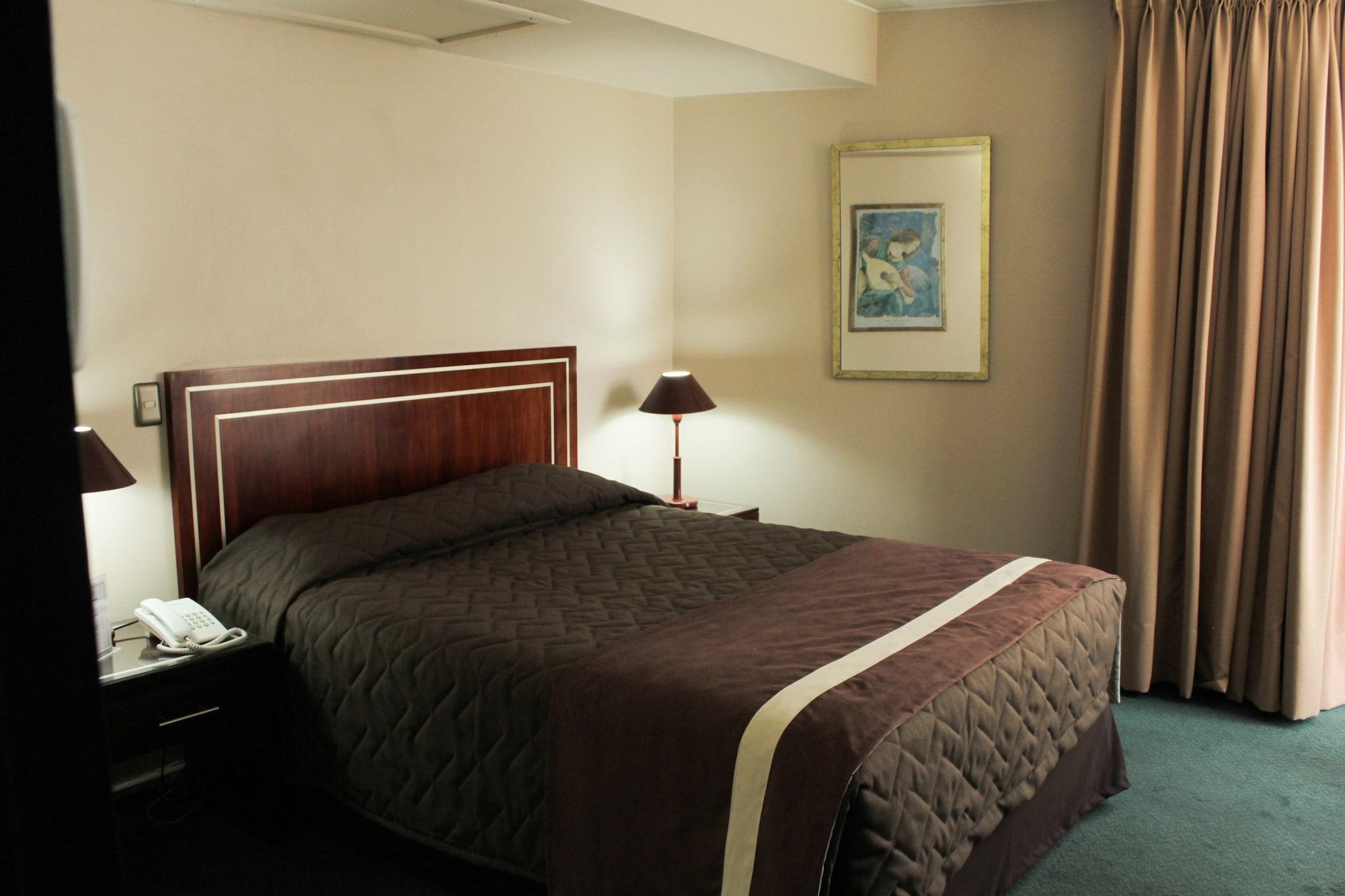 Hotel Leonardo Da Vinci Сантяго Екстериор снимка